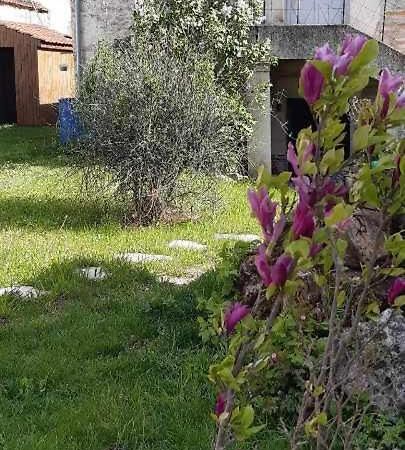 Gite Rue Pasteur Is-sur-Tille Exteriör bild