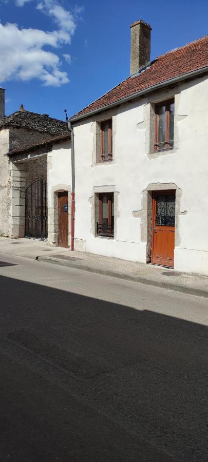 Gite Rue Pasteur Is-sur-Tille Exteriör bild