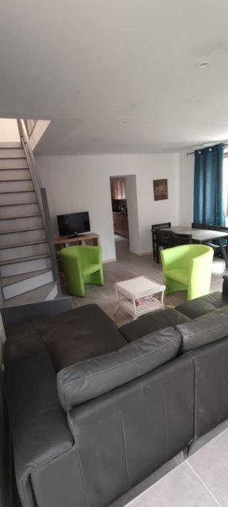 Gite Rue Pasteur Is-sur-Tille Exteriör bild